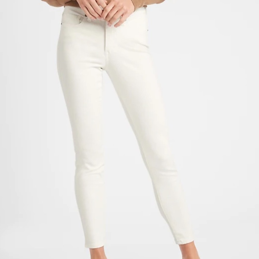 Mid-Rise White Skinny Jeans